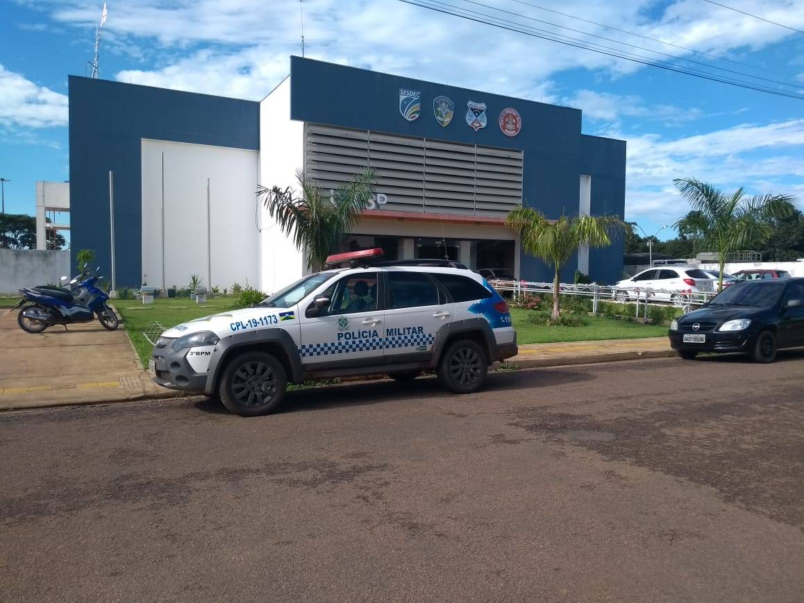 Assaltada no centro da cidade, garota desmaia de pânico e precisa ser lavada a hospital