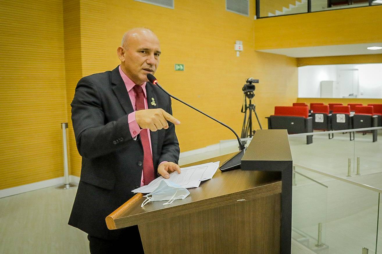 Deputado Ezequiel Neiva pede ao Idaron que reveja as normas para descarte de resíduos do agronegócio