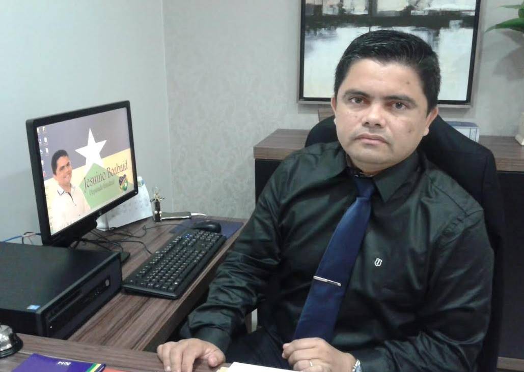 No Facebook, ex-deputado propõe desenterrar e fazer a exumação em cadáveres de vítimas da Covid-19 em Rondônia