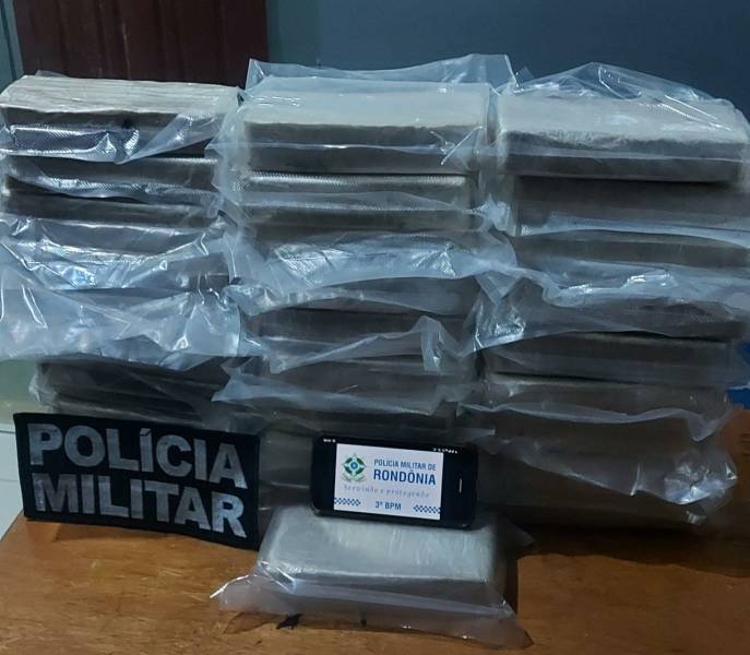 Funcionário da prefeitura de Cerejeiras, suspeito de envolvimento em tráfico internacional de drogas, está foragido