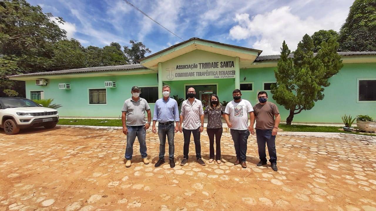 Recurso do deputado Luizinho Goebel garante construção do refeitório em entidade que acolhe dependentes químicos