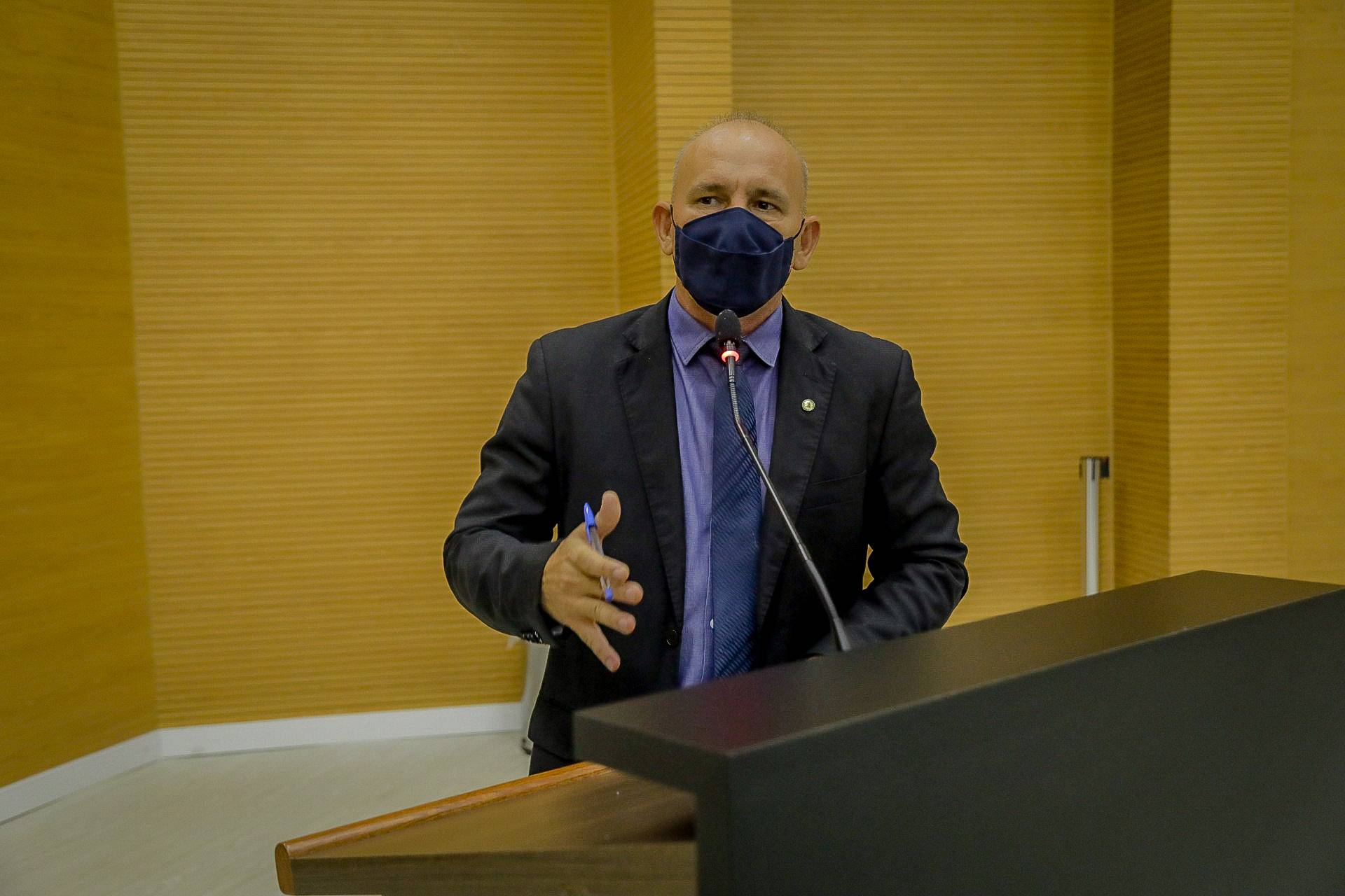 Deputado Ezequiel Neiva pede testes rápidos de Covid-19 para o município de Cerejeiras