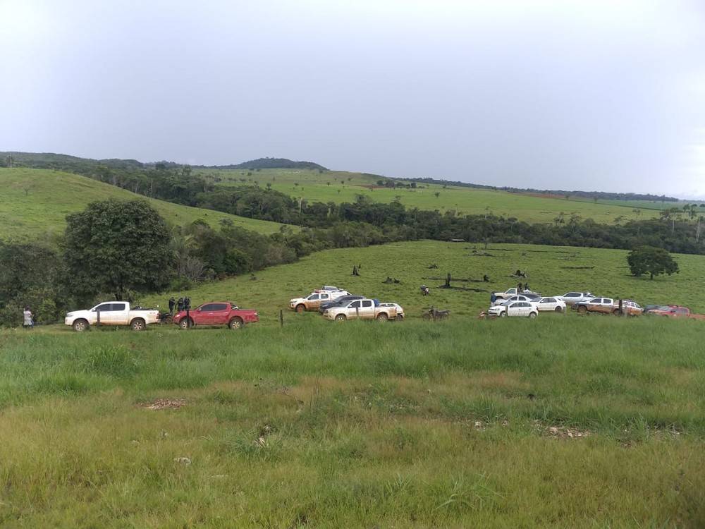 Mais de 400 garimpeiros invadem fazenda em busca de ouro em Mato Grosso; morador de Chupinguaia foi assassinado no local