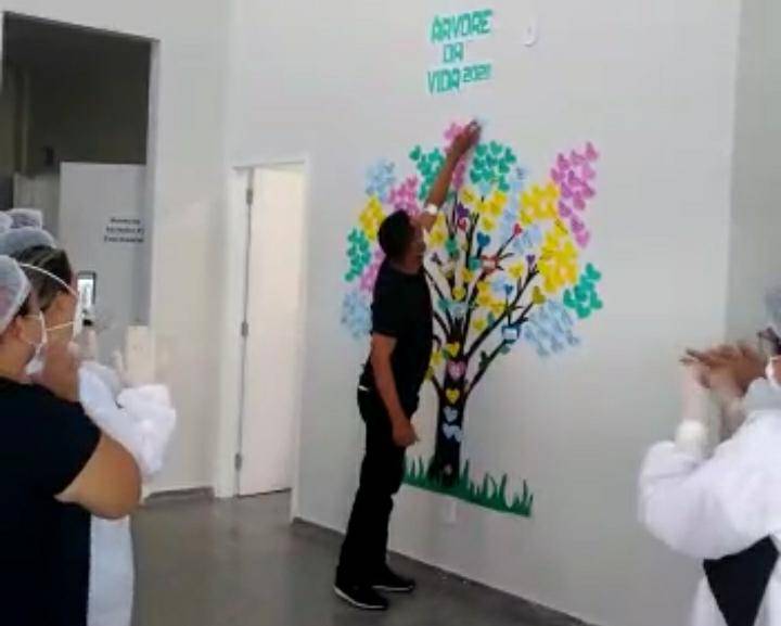 ASSISTA VÍDEO: após vencer a doença, agrônomo de Cerejeiras homenageia esposa que morreu de Covid-19, em Vilhena