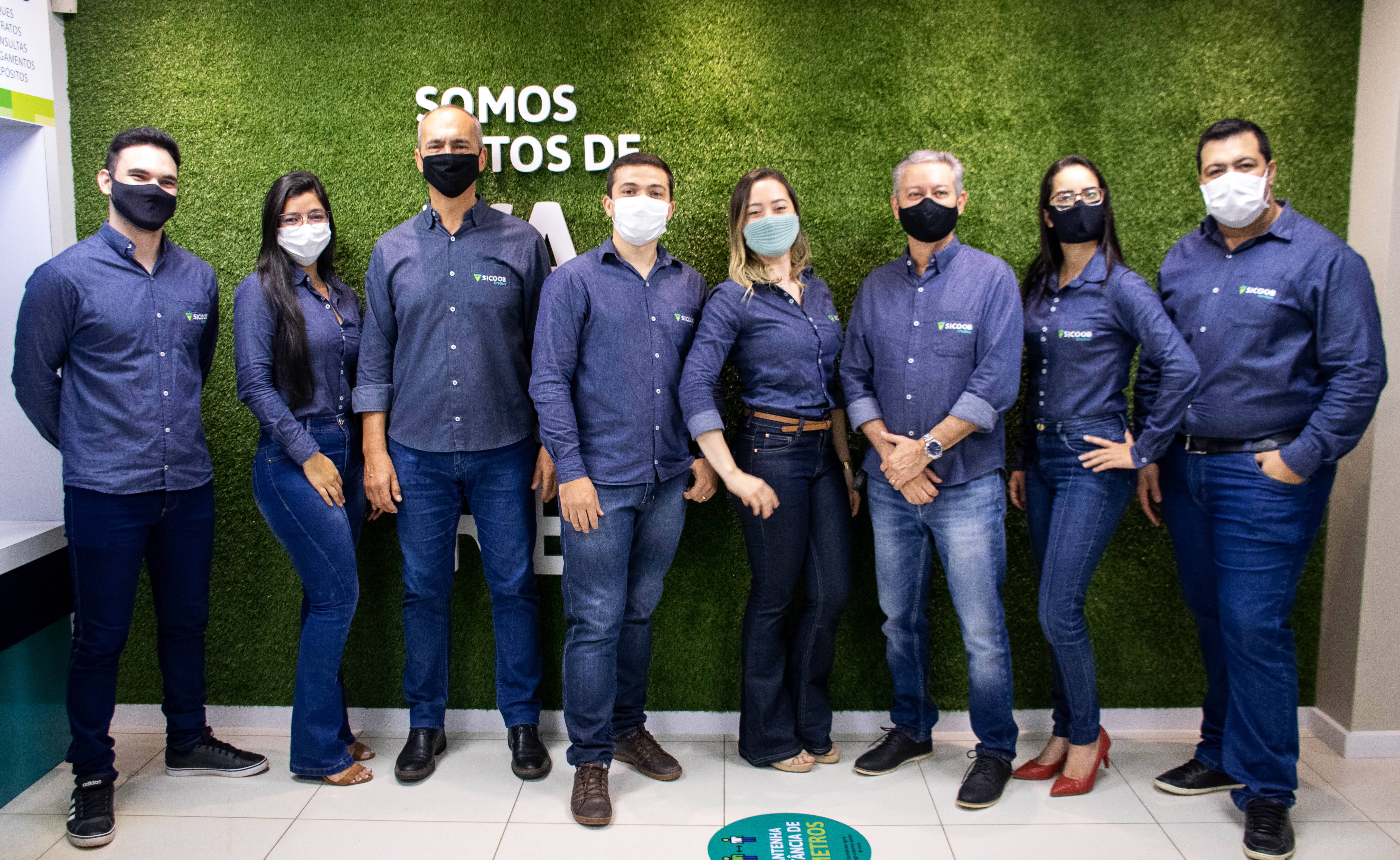 Agência Sicoob Credisul no Park Shopping Vilhena comemora 10 anos de cara nova