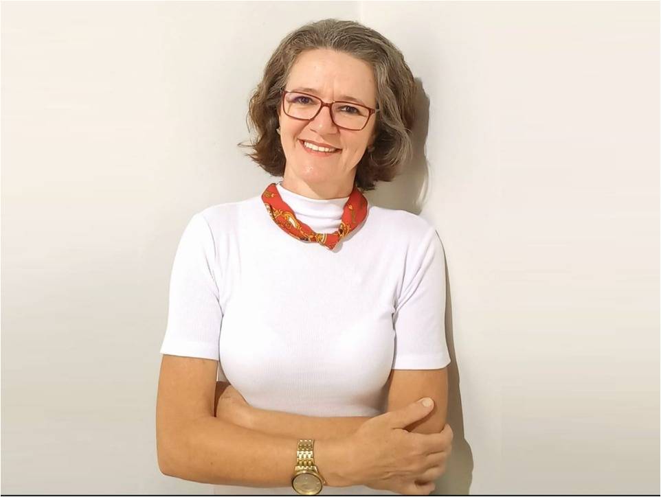 Representante de empresa de referência em treinamentos, Rosângela Goebel defende que o momento é de investir em crescimento pessoal