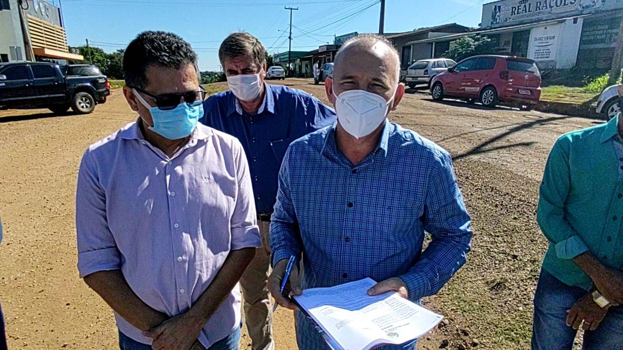 Deputado Ezequiel Neiva lança obras de asfaltamento no município de Colorado do Oeste