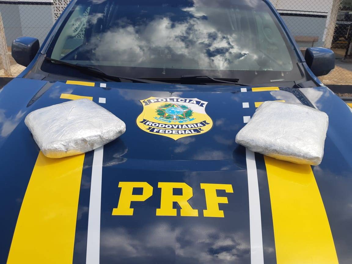 PRF de Vilhena prende rapaz de 23 anos que estava levando droga avaliada em R$ 700 mil para o Nordeste