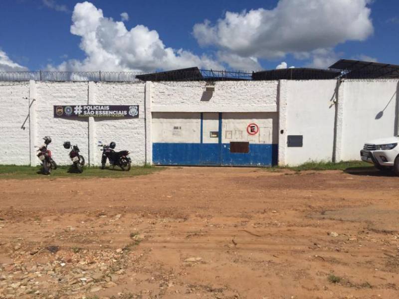 Polícia recaptura 04 dos 08 presos que fugiram em cidade vizinha; o restante poder ter vindo para Vilhena