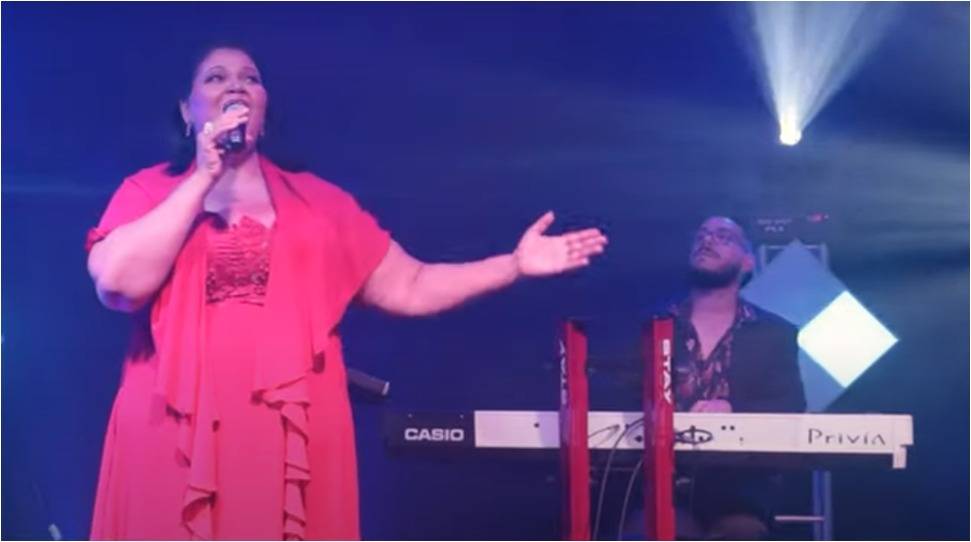 ASSISTA VÍDEO: cantora gospel de Vilhena grava clip de adoração e produção faz sucesso no Youtube