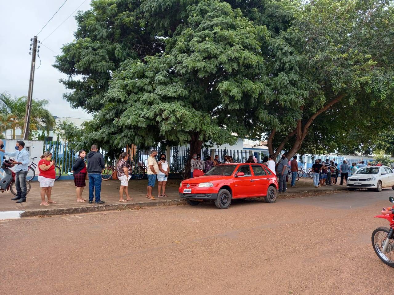 Começa vacinação contra Covid-19 para pessoas com doenças pré-existentes em Cerejeiras