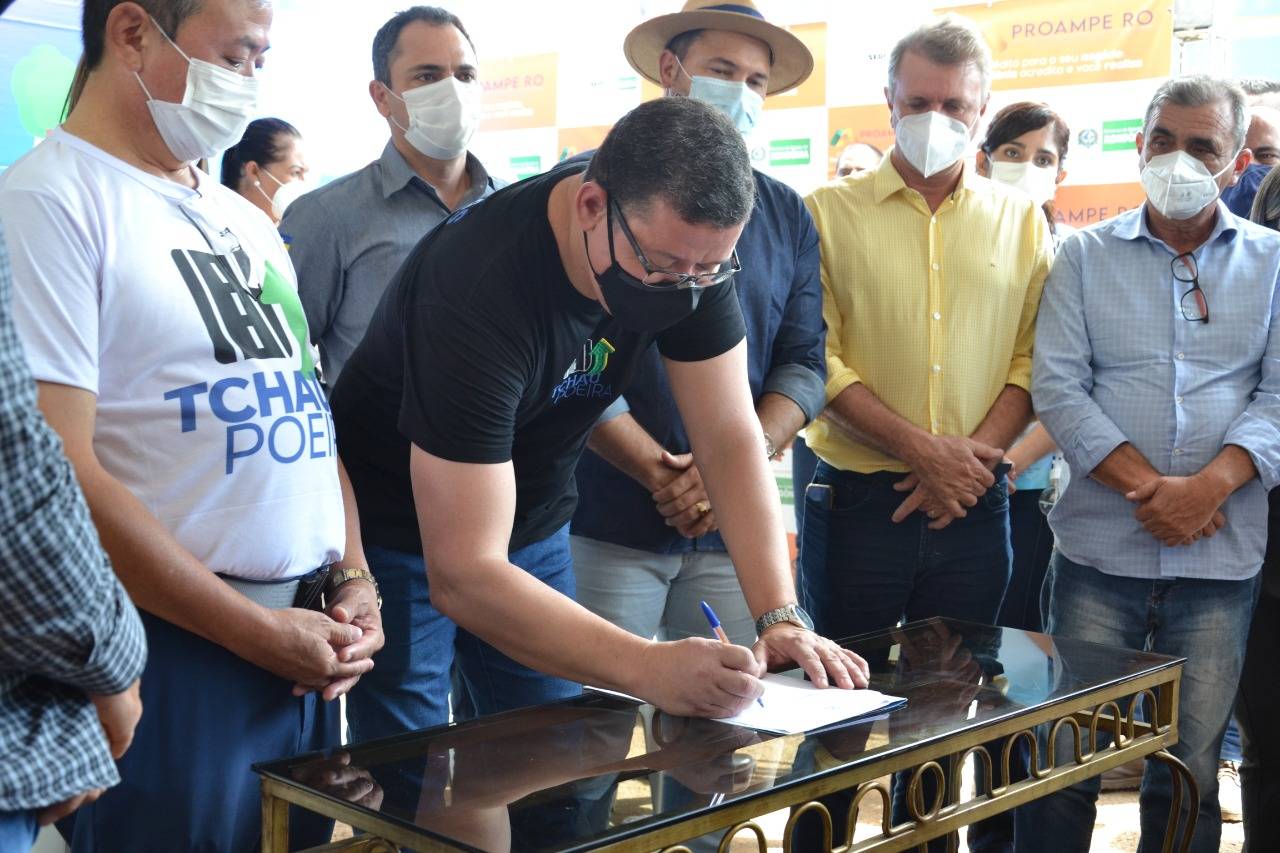 Em Vilhena, governador Marcos Rocha diz que R$ 300 milhões liberados para 52 municípios é resultado de economia em sua gestão