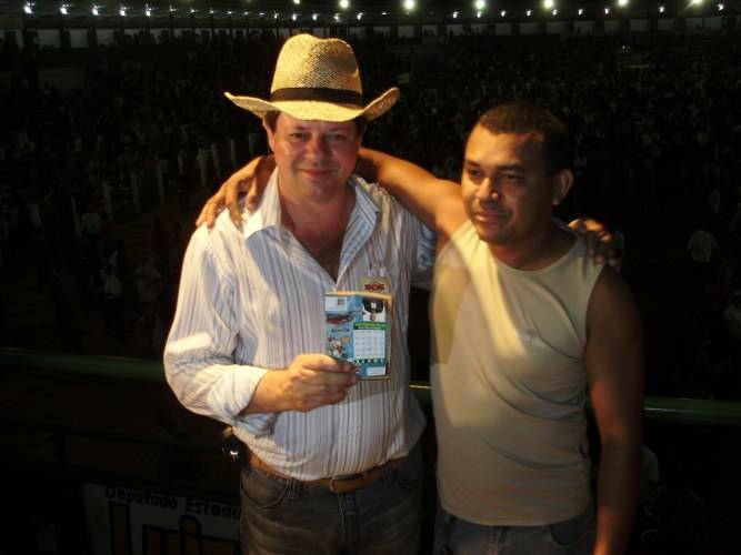 MORADOR DO SETOR 19 GANHA UNO NA EXPOVIL