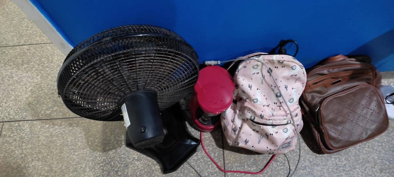 Vítima de furto encontra objetos levados de sua casa e aciona polícia; autor do crime teria sido detento da Colônia Penal