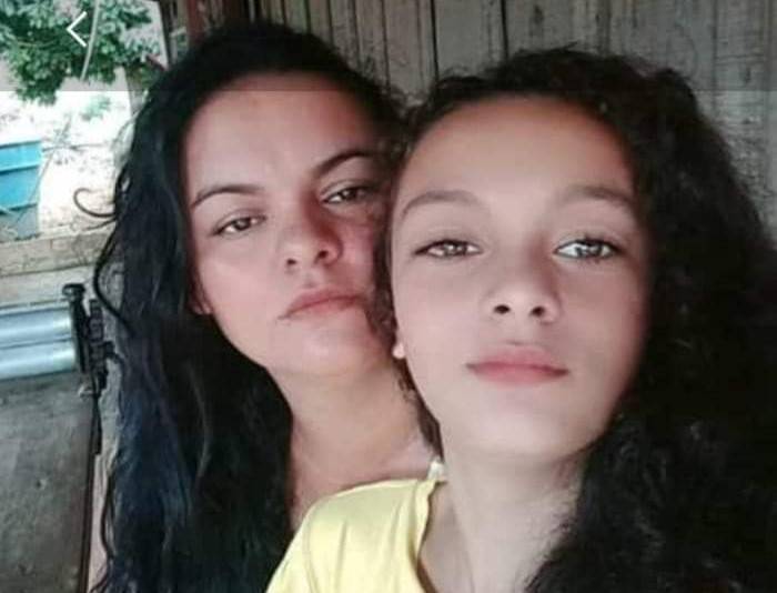 No Amazonas, picape em alta velocidade atinge motocicleta e mata na hora mãe e filha, ex-moradoras de Chupinguaia
