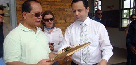 SETUR mostra pontos turísticos ao embaixador da China