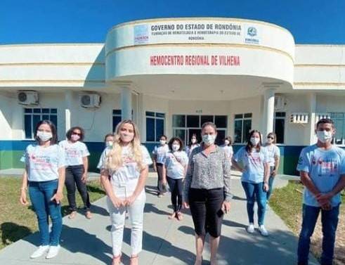 Acadêmicas de Enfermagem se solidarizam com situação do Hemocentro e fazem doação coletiva de sangue