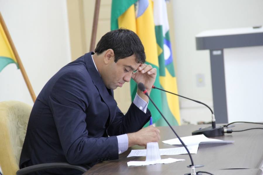 Denunciado pelo MP por contratação ilegal de servidores, ex-presidente da Câmara de Vilhena é condenado; cabe recurso