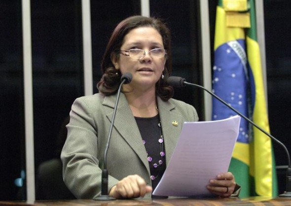 Senadora Fátima Cleide é homenageada no Rio