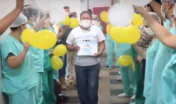 Paciente de 29 anos que chegou intubada em Rondônia é a primeira a voltar com vida para Mato Grosso do Sul
