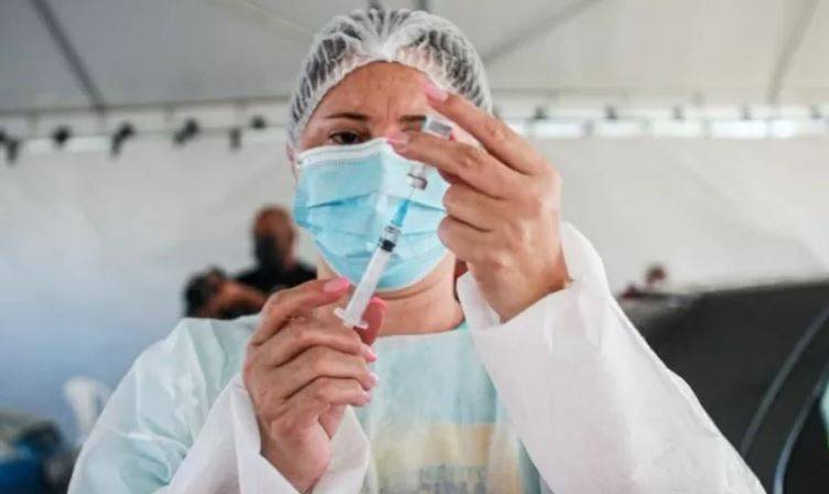 Com “turismo da vacina”, moradora de Vilhena é imunizada contra a Covid-19 aos 49 anos no Estado do Maranhão