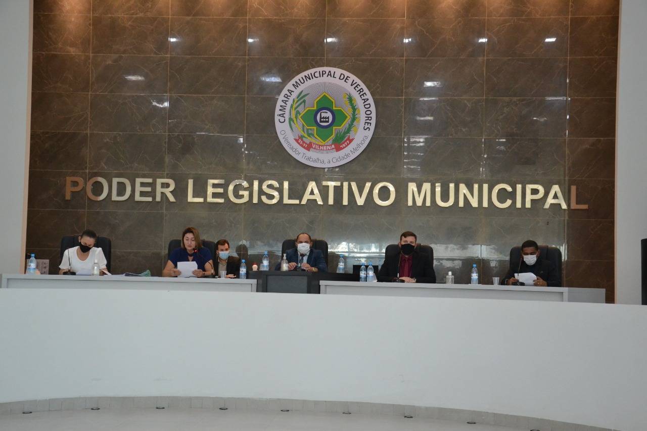 Com pedidos de urgência, vereadores aprovam mais de R$ 16 milhões em projetos durante última sessão do mês