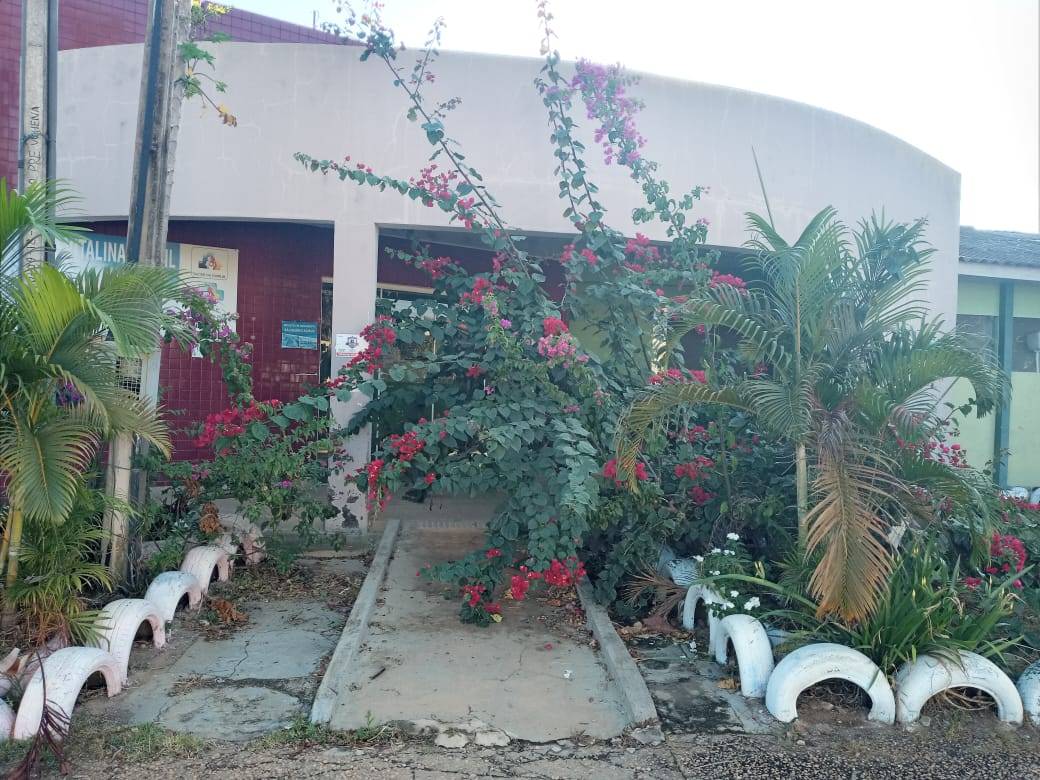 Moradores se revoltam com posto de saúde abandonado que acabou sendo transformado em “motel”