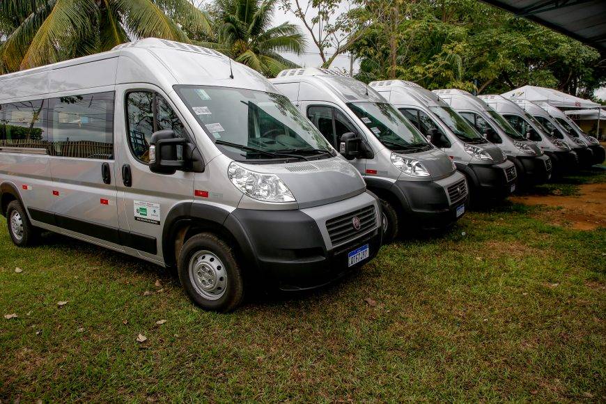 Governo de Rondônia destina vans para Apaes de 13 municípios, quatro deles da Região do Cone Sul