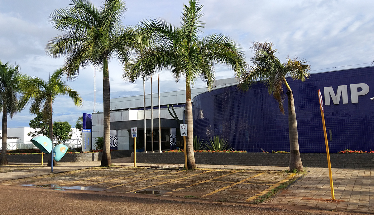 Após denúncia de que não estão sendo feitos exames de tomografia em pacientes com Covid, MP investiga hospital em Vilhena