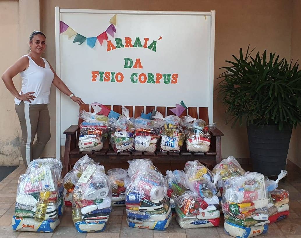 Ação solidária de clínica de fisioterapia e empresa garante cestas básicas para famílias carentes em Cerejeiras