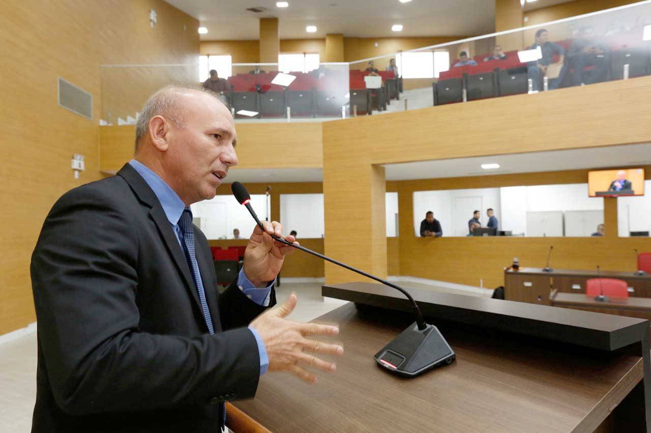Deputado Ezequiel Neiva foi o relator do projeto que garante reajuste salarial para PMs e Bombeiros