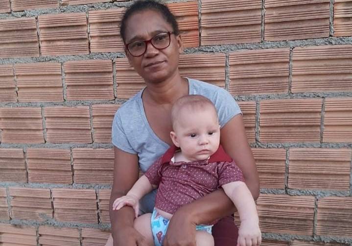 História da mulher que salvou a vida do neto antes de morrer carbonizada dentro de ônibus acidentado comove Rondônia