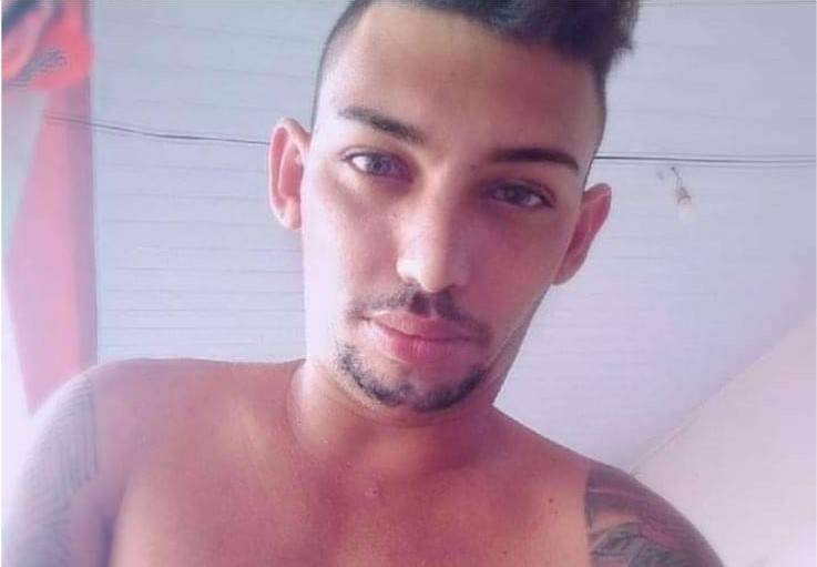 Sobrevivente de execução revela que amigo foi morto por dono de “boca de fumo” após penhorar moto da ex-amásia