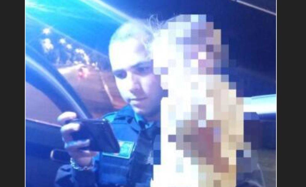 Viraliza imagem de policial que colocou desenho animado no celular para acalmar criança abandonada em cidade de MT