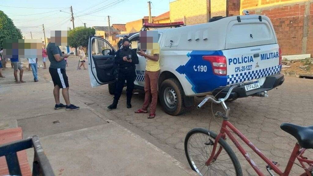 Homem de 31 anos consegue escapar ileso após suposto membro do PCC disparar seis tiros de pistola contra ele