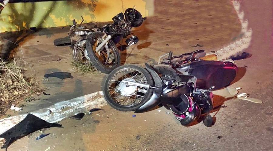 Colisão entre motocicletas em Cerejeiras deixe dois feridos; um dos condutores estava embriagado e o outro não tinha habilitação
