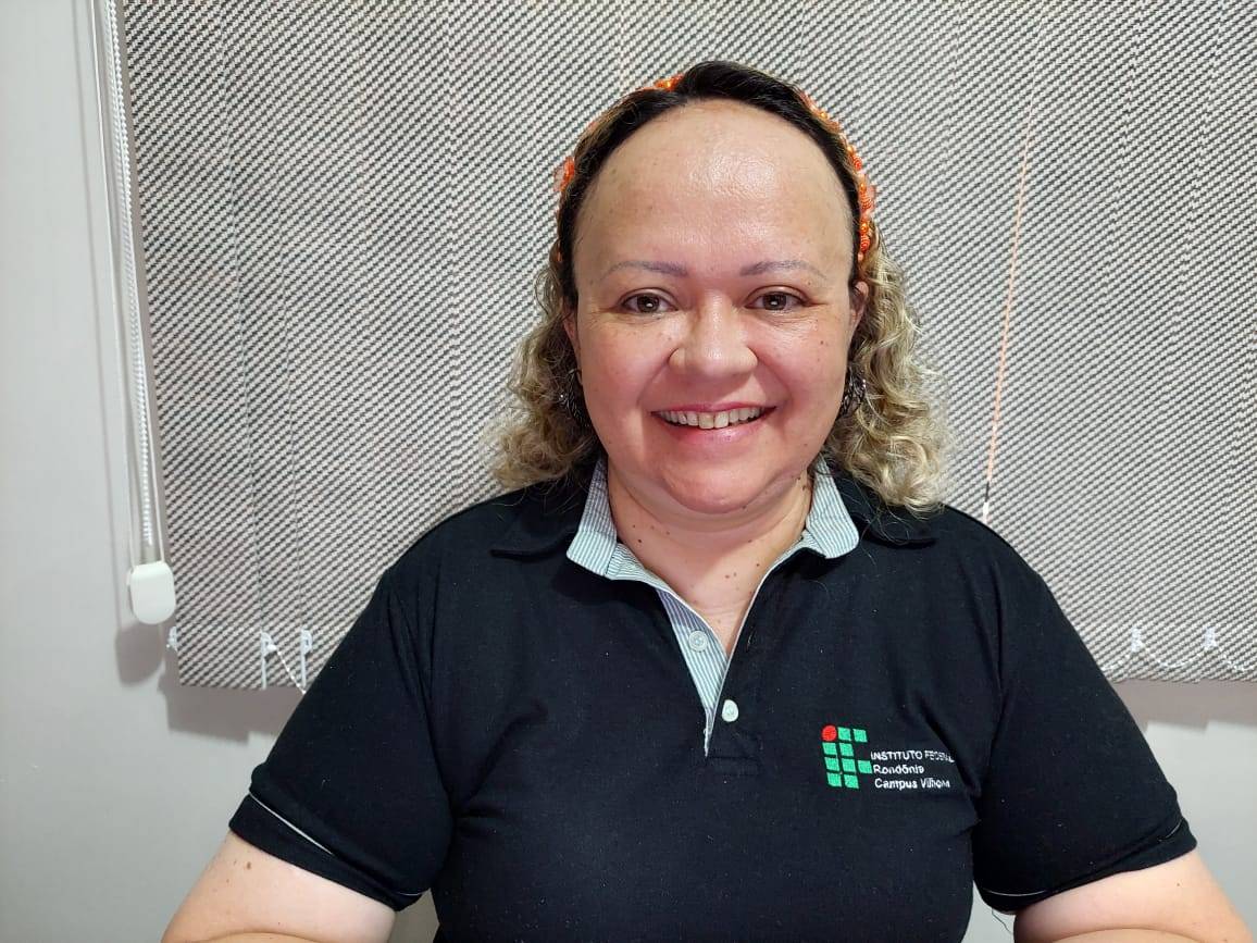 Inspirada por história de casal de MT publicada na FOLHA, escritora vilhenense compõe poema que fará parte de antologia
