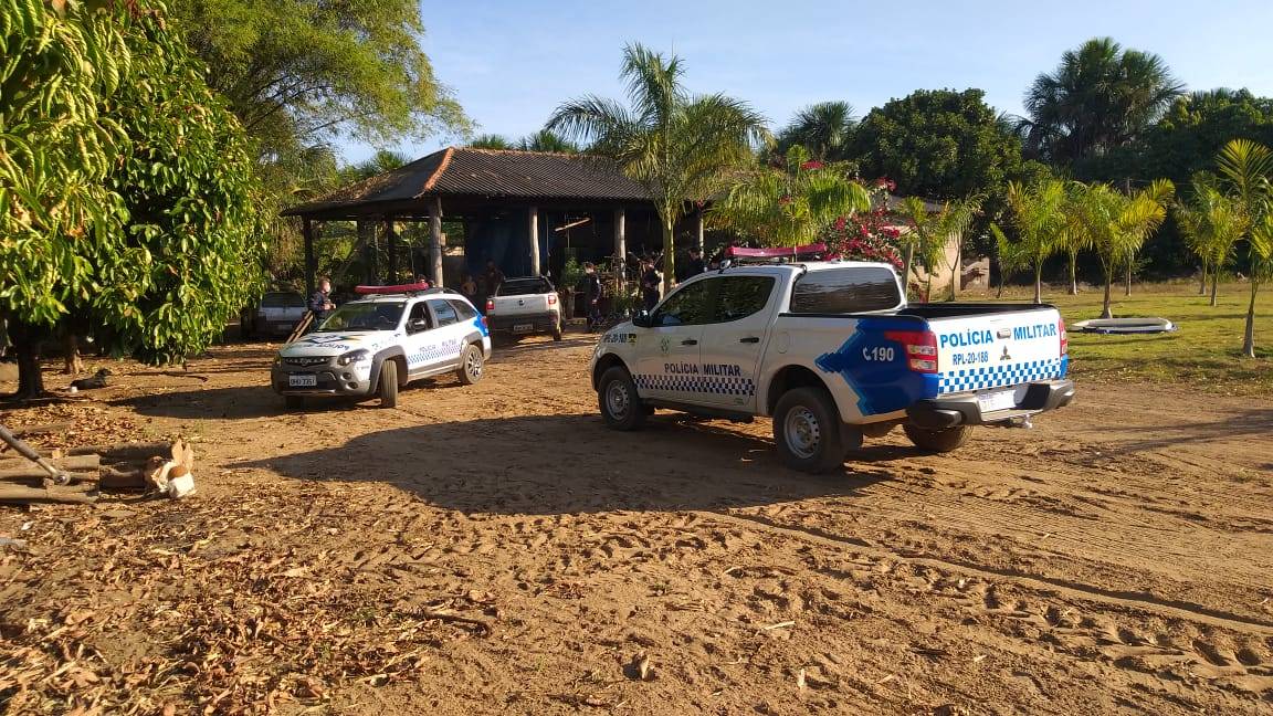 Desentendimento em balneário acaba em tentativa de homicídio; briga deixou comerciante e banhista feridos