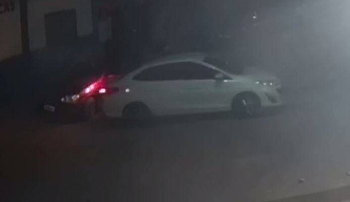 ASSISTA VÍDEO: após ter carro atingido por duas mulheres, homem posta vídeo e pede ajuda em grupos no WhatsApp