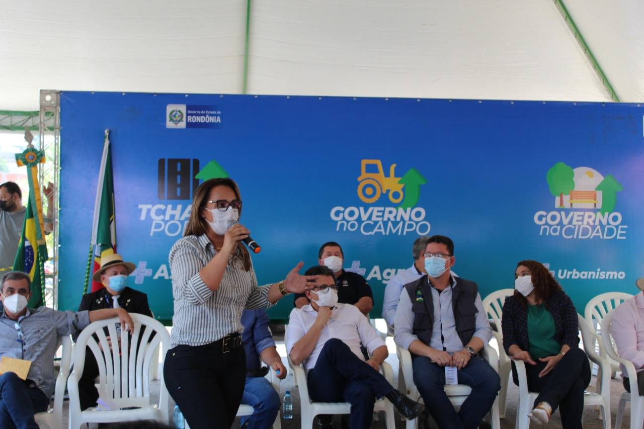 Durante evento, deputada Rosangela Donadon destina R$ 383 mil para iluminação de Led em Cabixi