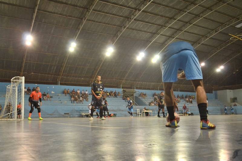 Três jogos fecharam ontem a primeira semana de disputas da Copa Cidade de Futsal 2021