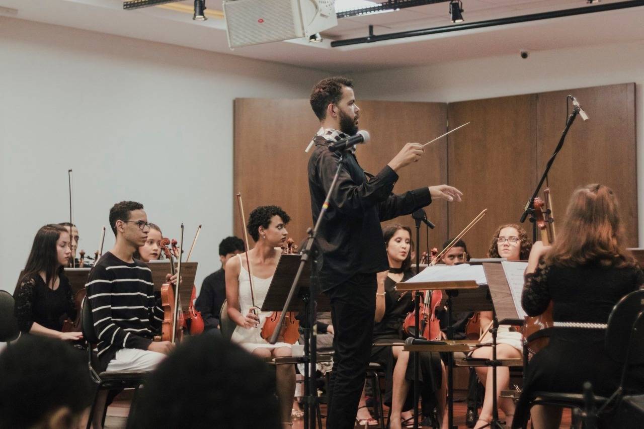 “Concerto de Inverno”: Orquestra Sinfônica realiza apresentação neste sábado com transmissão ao vivo da Fundação Cultural