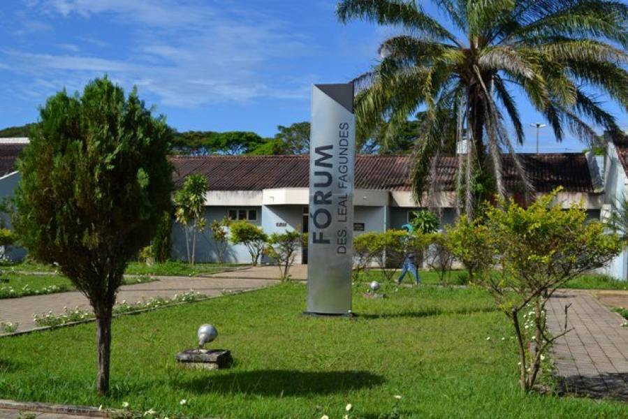 Rapaz é condenado por tentar matar amigo a facãozadas; antes, já havia atacado outro homem a golpes de enxada