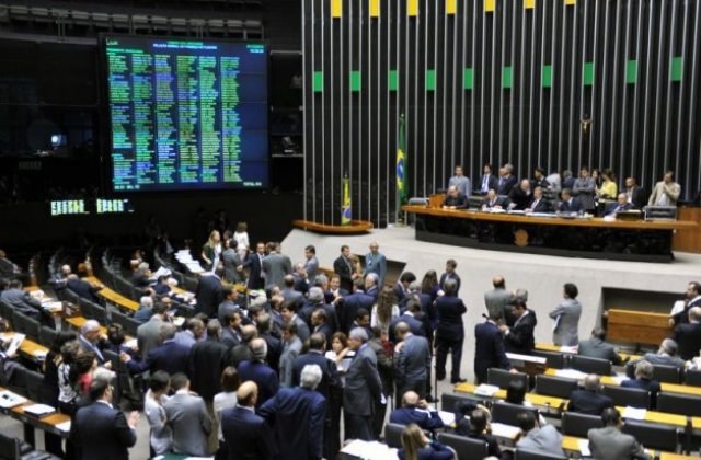 Decisão do STF sobre Natan pode mudar configuração da Câmara