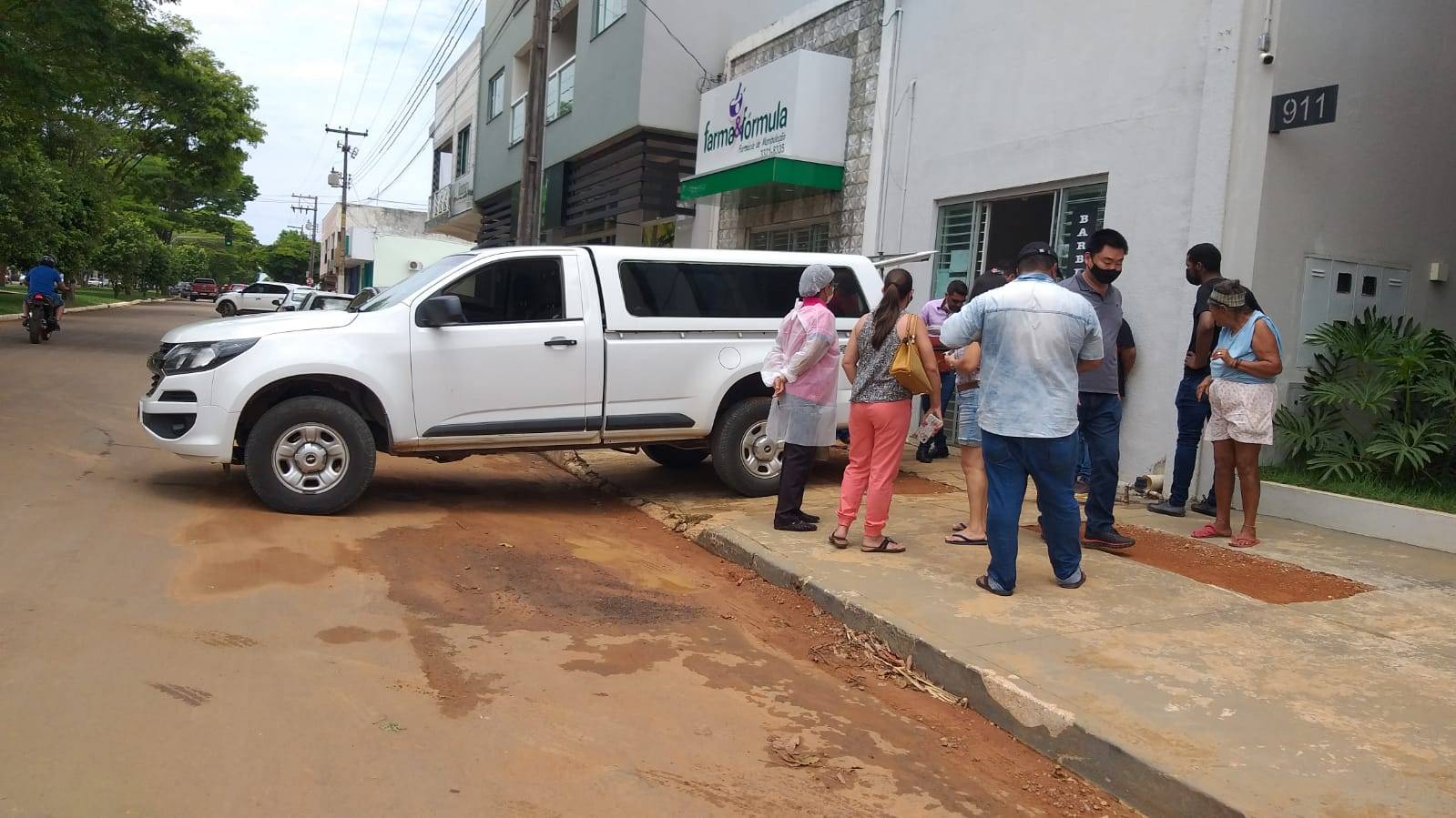 Bombeiros são acionados, mas quando chegam ao local, constatam que barbeiro de 52 anos já estava morto