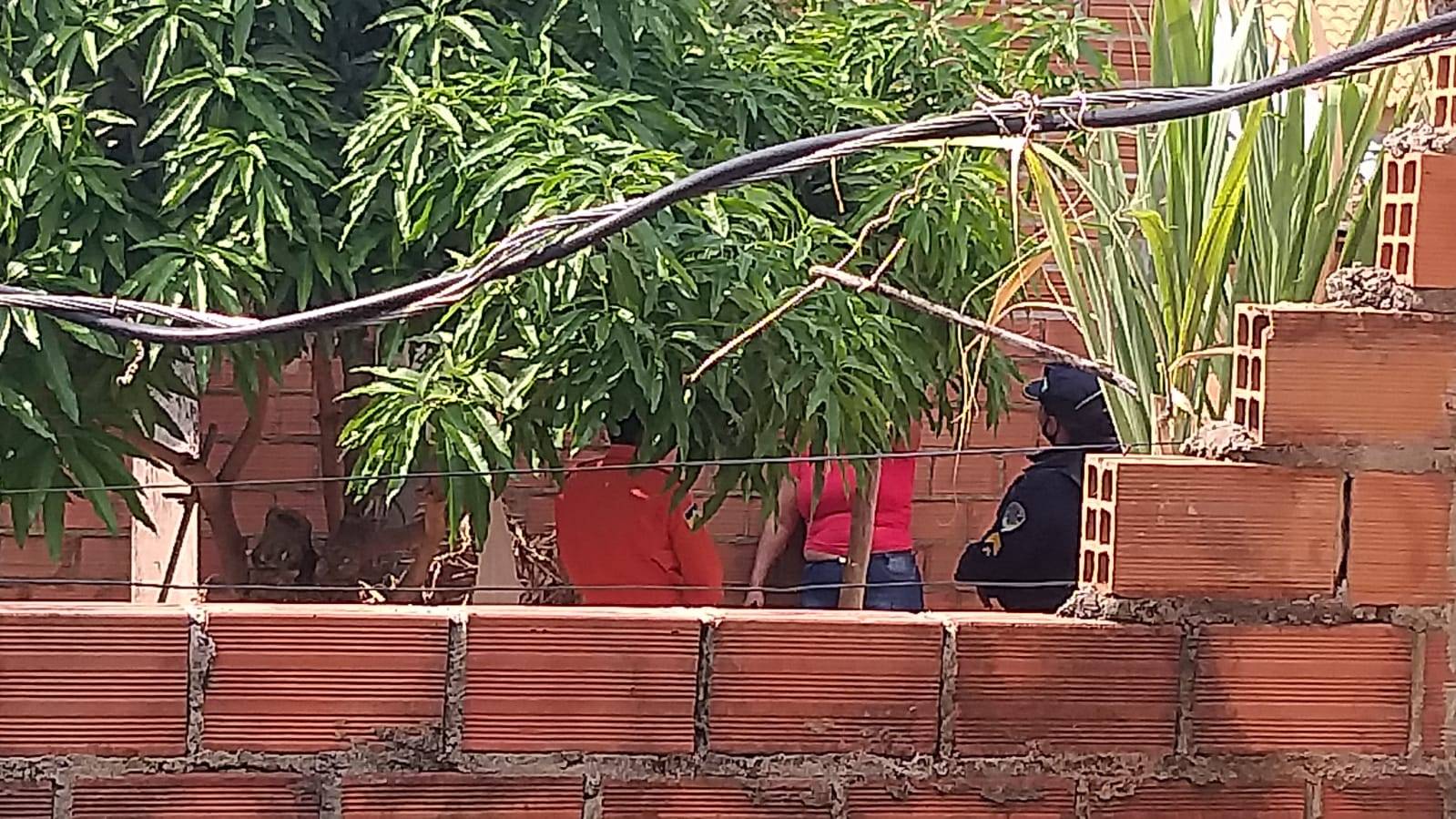 Com diálogo e muita paciência, duas militares, uma da PM e outra dos Bombeiros, evitam tragédia em bairro de Vilhena