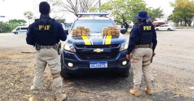 Homem de 50 anos, que receberia R$ 8 mil para levar 30 kg de cocaína de Cacoal para Goiás, é preso pela PRF em Mato Grosso
