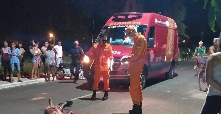 URGENTE: homem de 29 anos é metralhado e morre em Vilhena; assassinos chegaram e fugiram em motocicleta preta