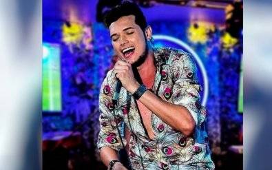 Acusado de receptação em Rondônia, cantor sertanejo é preso durante show em cidade de Goiás
