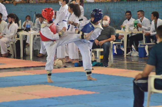 Com premiação aos melhores colocados, Festival de Artes Marciais reúne mais de 300 atletas em quatro modalidades